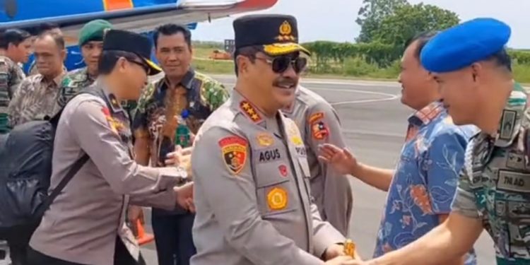 Kabupaten Blora Bertabur Bintang, Empat Jendral Pulang Kampung