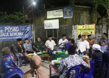 Camat Tallo Bersama Rombongan Mengunjungi RT RW di Sambut Hangat Oleh Warga dan Tokoh Masyarakat 