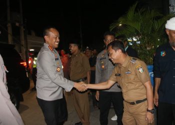 Kapolrestabes Makassar Disambut Tradisi Angngaru di Kecamatan Tallo