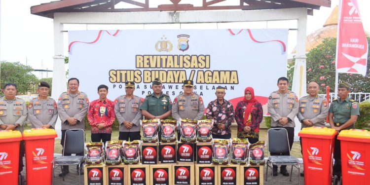 Sambut Hari Bhayangkara, Kapolda Sulsel Pimpin Pelaksanaan Revitalisasi Situs Religi