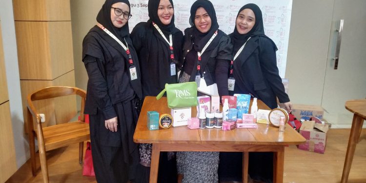 Workshop DIY Aromatic Wax Shacet Digelar Wanita Dalam Karya Community
