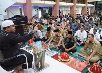 Cama Tallo Hadiri Tabligh Akbar di Masjid Besar Syura