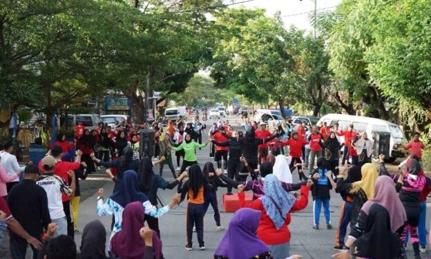 Kecamatan Tallo Menggelar Senam Pagi Bersama Baik untuk Semua