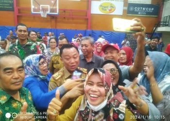 Dua Tahun Meninggalkan Camat Makassar, Dr. Alamsyah Sahabuddin Masih Menjadi Idola Warga Kecamatan Makassar 