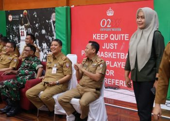 Plt Kadis Ketahanan Pangan Dampingi Wali Kota Makassar Kunjungan di Enam Kecamatan 