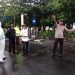 Angin Kencang Sebabkan Pohon Tumbang di Mattirotasi, Personil Polsek Ujung Bertindak