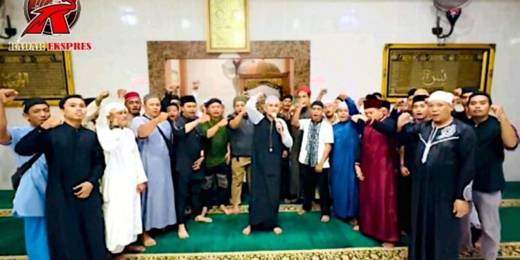 Habibna Makassar bersama Gerakan Islam Bersatu Siap Kepung W Super Club