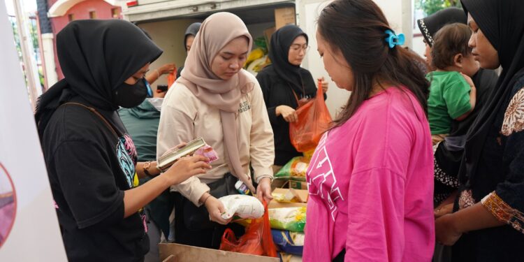 Jelang Hari Besar Keagamaan, DKP Kota Makassar Menggelar GPM untuk Masyarakat Kurang Mampu