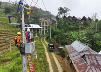 3.928 KK Warga Desa di Kecamatan Mappak dan Simbuang, Tana Toraja Akhirnya Bisa Nikmati Listrik PLN 24 Jam