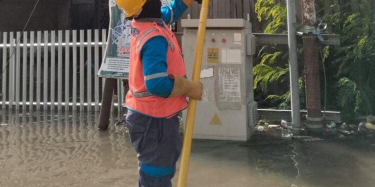 PLN Tanggap Pulihkan Pasokan Listrik Akibat Banjir di Kabupaten Sidrap dan Soppeng