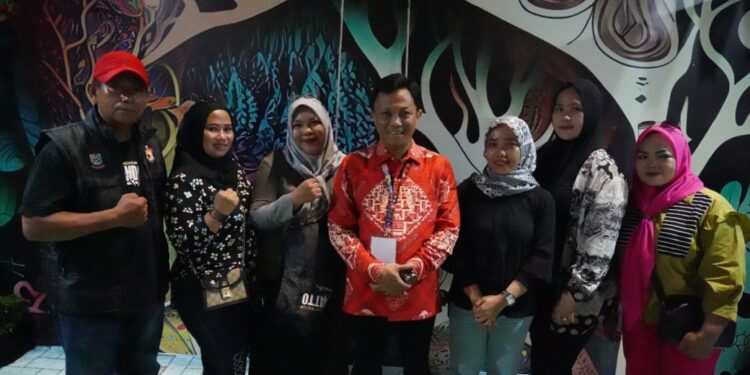 Kagum Berada di Replika Longwis, Pengunjung F8, Ini Program Terbaik Wali Kota Makassar