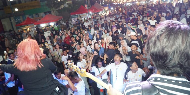 Gaungkan Semangat Transisi Energi di Hari Pelanggan Nasional, PLN Gelar Palopo Green Energy Expo 2024