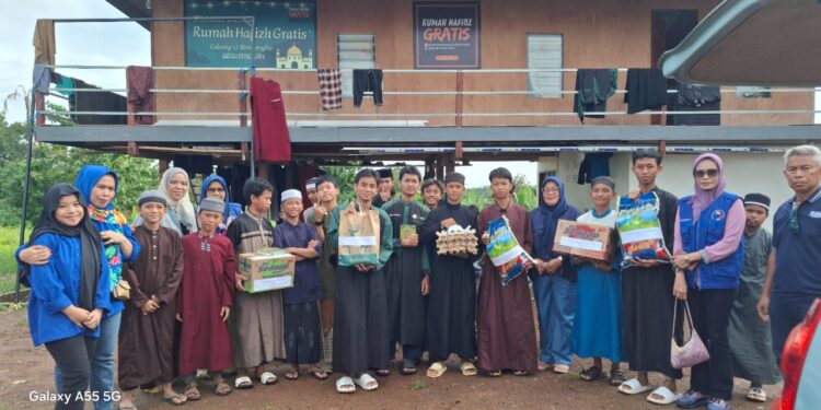 Yayasan Aksi Peduli Kemanusiaan Salurkan Bantuan Sembako ke Pondok Rumah Hafids Gratis dan Gelar Buka Puasa Bersama 