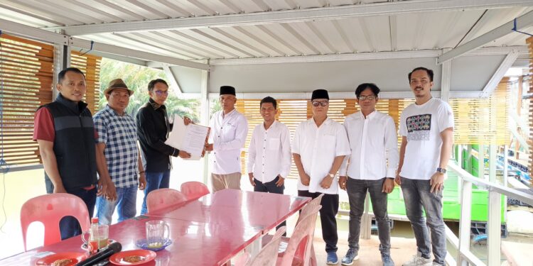 LBH DPC Makassar Resmi Menerima SK dari Ketua Umum DPP LBH No Viral No Justice