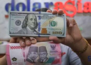 Kilas Balik 1998: Gerakan Cinta Rupiah yang Digagas Tutut Soeharto
